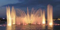 Петербургские фонтаны будут радовать туристов до октября