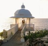 Греция: свадьбы "с видом на закат" запрещены 