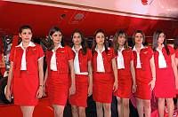 Индийская авиакомпания уволила девять стюардесс за лишний вес