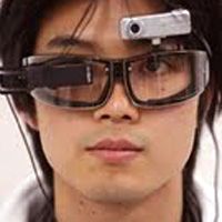 Японцы изобрели очки-переводчик