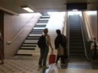 Швеция: в стокгольмском метро запели лестницы