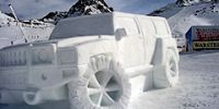 Снегопады в Австрии парализовали движение