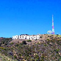 Буквы Hollywood спас журнал "Плейбой"