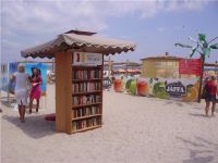 Самый читающий пляж в мире