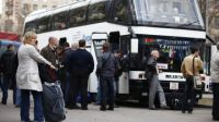 Туристов вывозят из Европы на автобусах