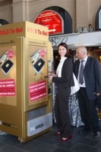 В Абу Даби золотые слитки можно купить в автомате, как шоколадку