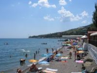 В Крыму хотят ввести повсеместные платные пляжи для курортников
