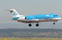 Пассажиры KLM смогут оплачивать билеты с помощью Twitter и Facebook