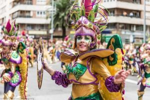 Испания приглашает на красочные карнавалы