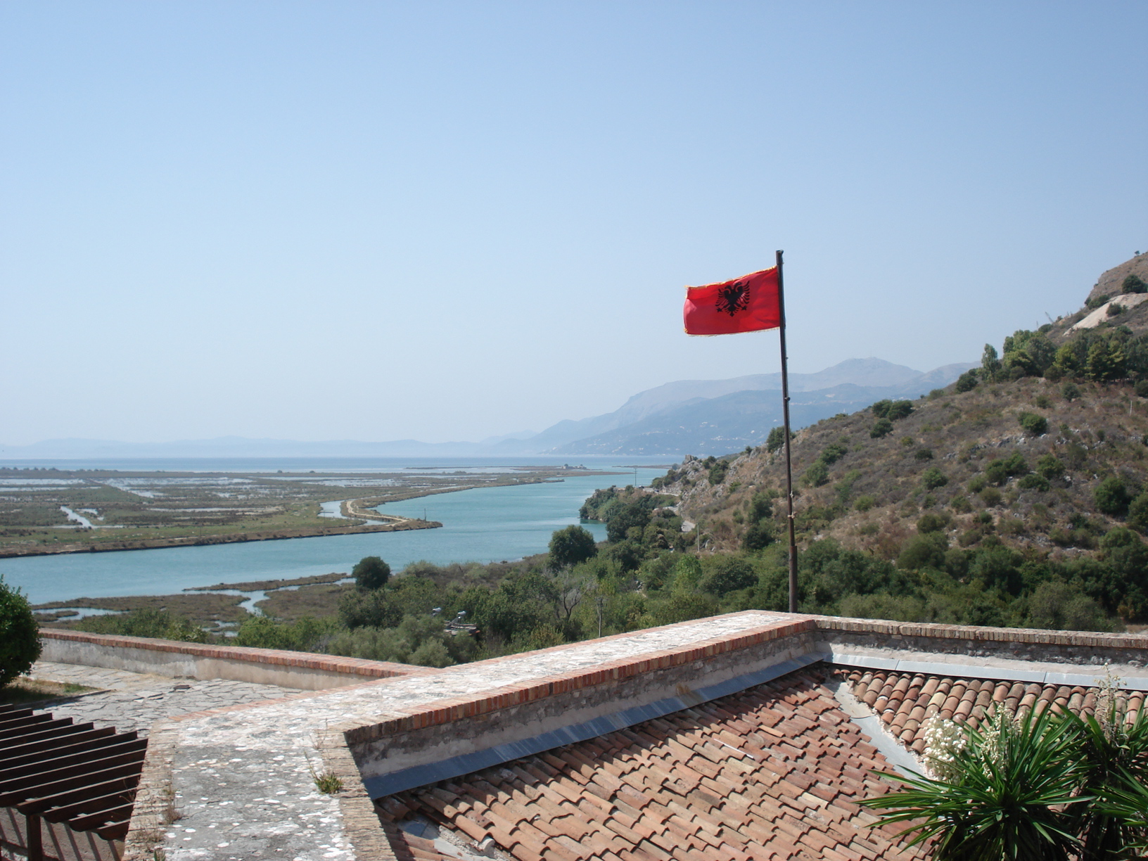 Вид на канал и Ионическое море - Бутринти, Албания фото #2890