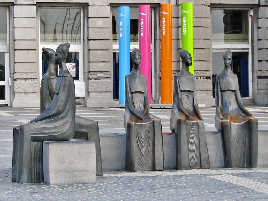 Памятник женам моряков в Остенде - Остенде, Бельгия фото #32288