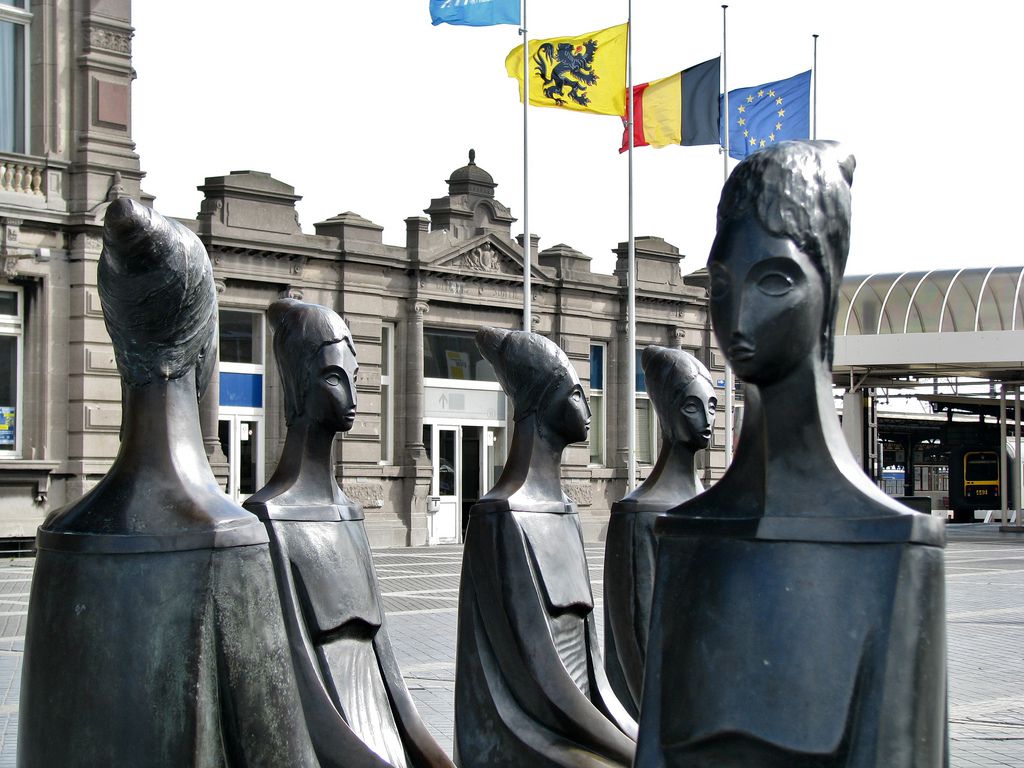 Памятник женам моряков в Остенде - Остенде, Бельгия фото #32289