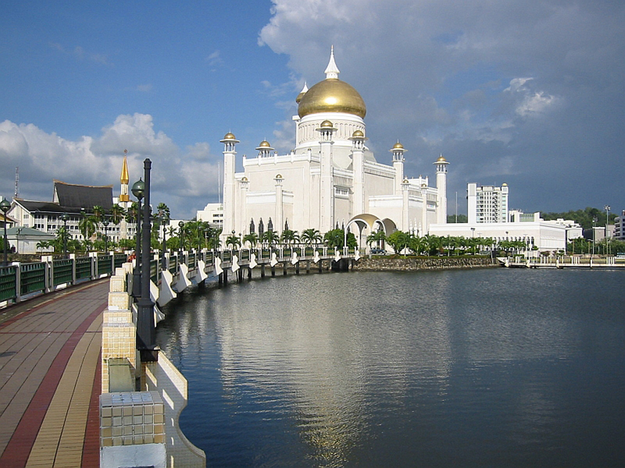 Бруней фото #9377