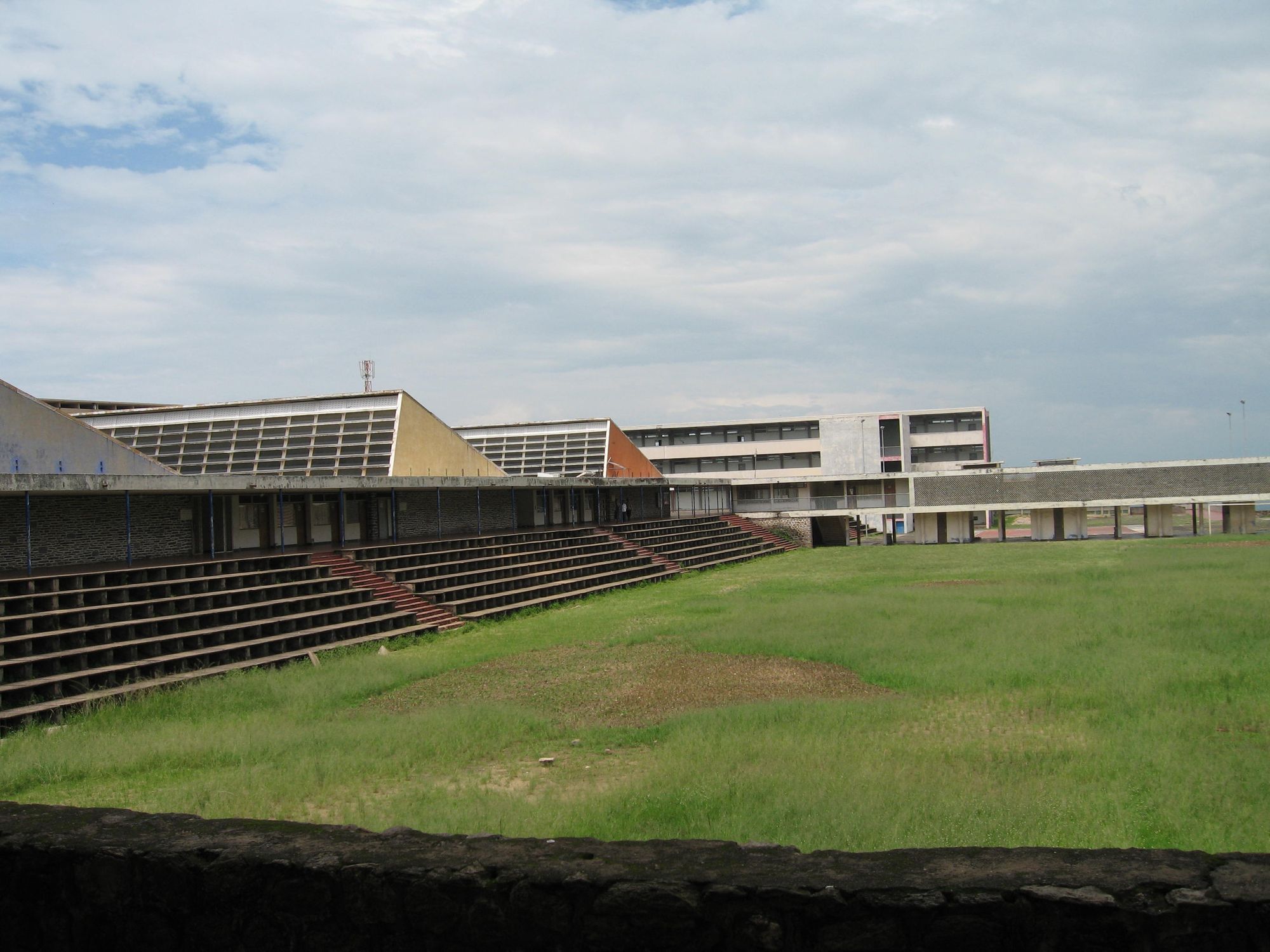 Университет и Центр Культуры - Бурунди фото #8300