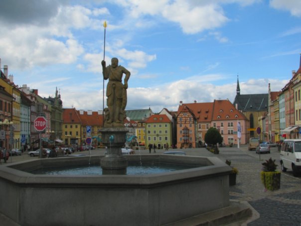 Ратушная площадь. Фонтан Роланда - Хеб, Чехия фото #7133