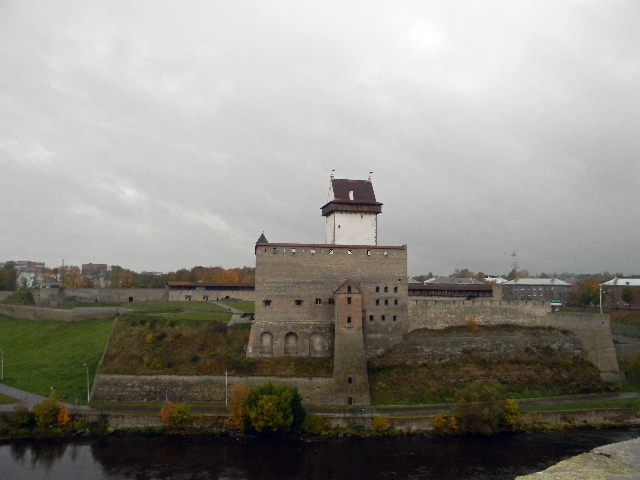 Нарвский замок - Эстония фото #4353