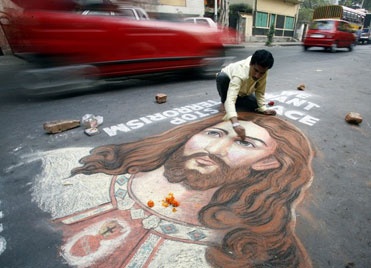 Картина Иисуса Христа на проезжей части Калькутты - Индия фото #2601