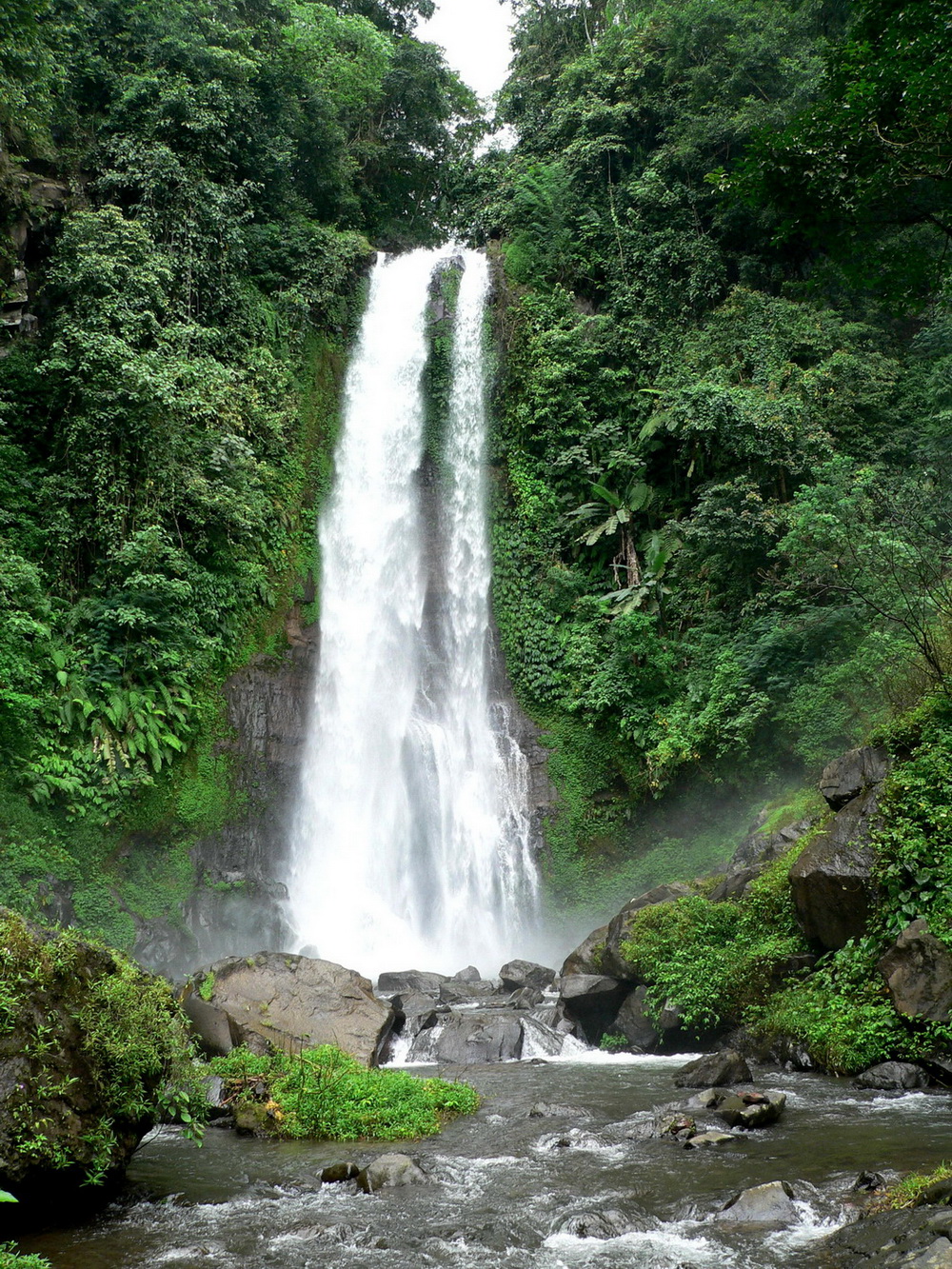 Водопад Гит-Гит - Остров Бали, Индонезия фото #3064