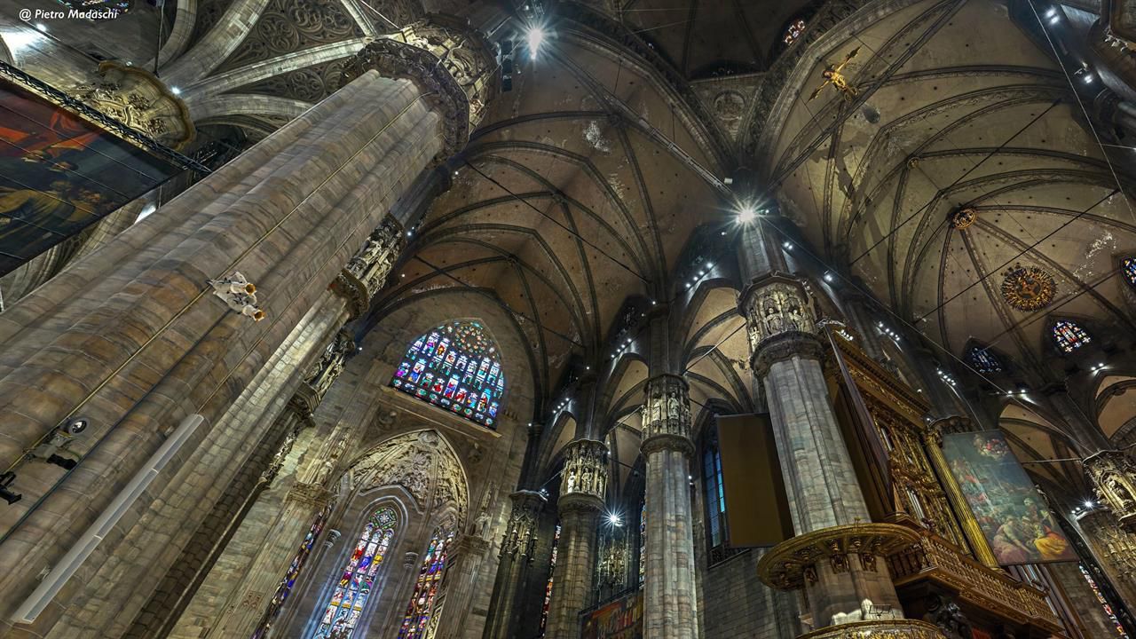 Миланский собор внутри - Милан, Италия фото #32360
