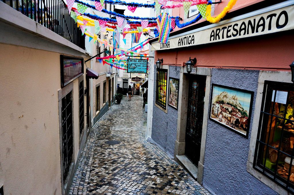 Улочки Синтры - Синтра, Португалия фото #33298