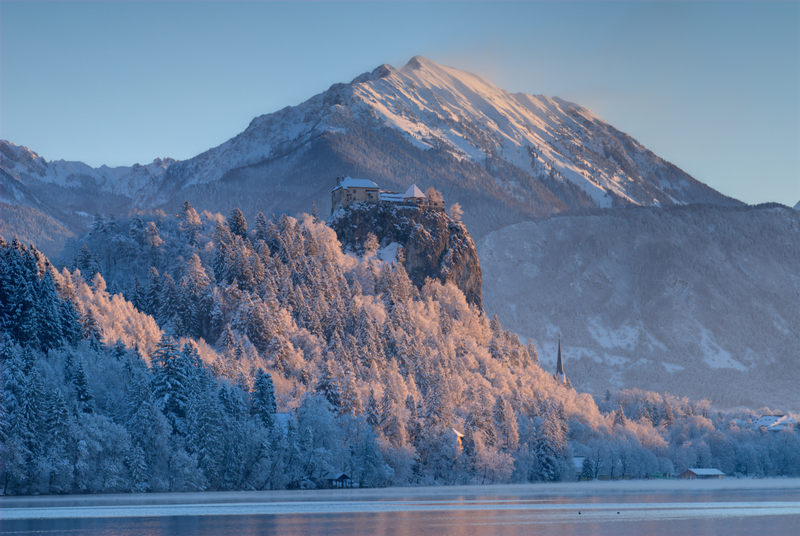 Зимнее озеро Блед - Словения фото #8955