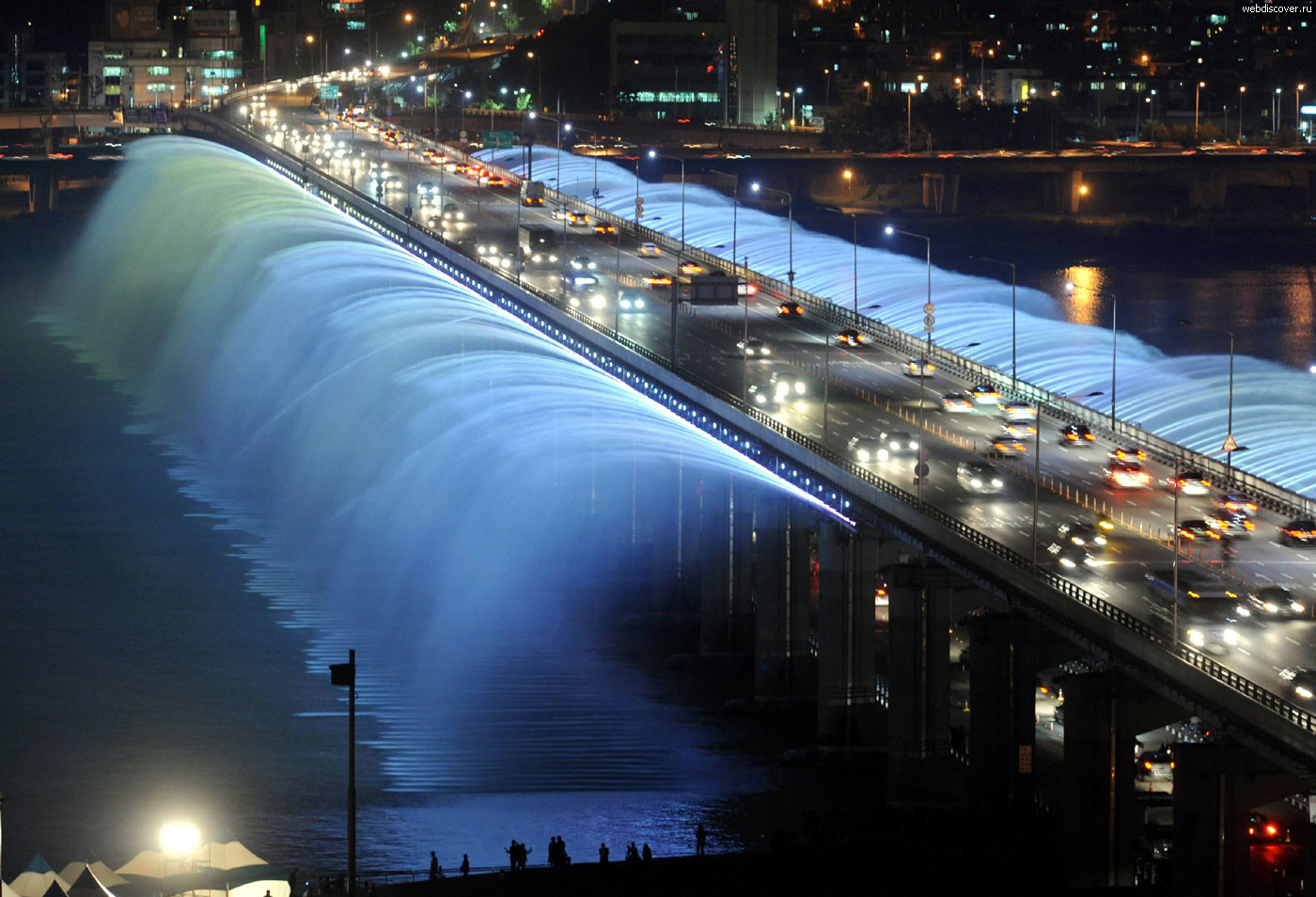 Banpo Bridge - мост-фонтан в Сеуле - Сеул, Южная Корея фото #9137