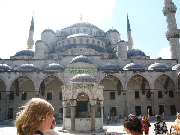 Внутренний двор Голубой мечети - Стамбул, Турция фото #4536