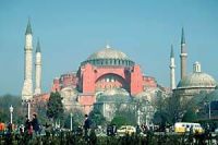 Власти Турции хотят видеть мощи Святого Николая на исторической родине