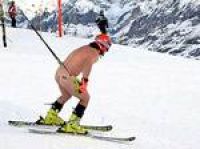 Член горнолыжной сборной Австрии прокатился на лыжах нагишом