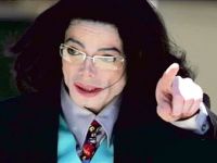 Майкл Джексон пугает прислугу лондонского отеля