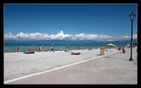 На пляжах Италии идет борьба за каждый квадратный сантиметр