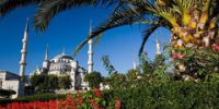 В мечетях Стамбула будут выдавать бахилы