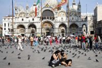 В Венеции будут следить за поведением туристов
