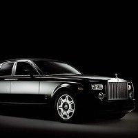 Для парижского отеля создали фирменный Rolls-Royce Phantom 