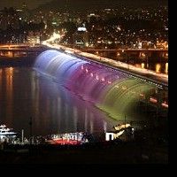 Корейцы создали самый длинный в мире фонтан