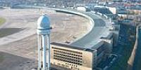 На последние дни работы берлинского аэропорта Tempelhof можно посмотреть с воздуха