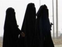 Саудовским женщинам разрешили жить в гостиницах