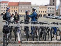 В Чехии туристы изучают историю, катаясь на велосипеде 