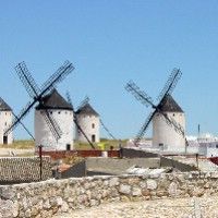 В Испании отремонтировали три ветряные мельницы времен Дон Кихота