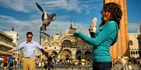 В Венеции борются с грубыми туристами