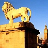 Знаменитые статуи львов расскажут туристам, чем их порадует Лондон в Рождественские каникулы