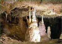 Чехия: в летнем сезоне туристы смогут вблизи рассмотреть сталактиты пещеры Балцарка