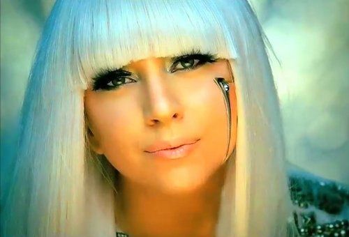 Американской певице Lady Gaga предложили стать сицилийкой