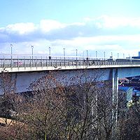 Чехия: Для самоубийц на мосту установят специальный фонарь