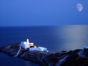 Ехать ли в отпуск в бастующую Грецию?