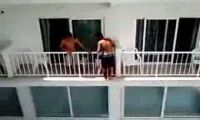 Смельчаков предостерегают от увлечения "балконингом"