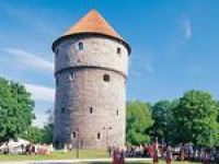 Эстония: в Таллине туристов отправляют в 2219 год