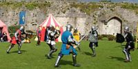 Средневековые рыцарские турниры пройдут в замках Уэльса