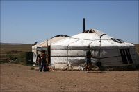 Туристы полюбили кочевые юрты пустыни Гоби