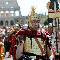 В Риме гладиаторы устроили побоище с полицией